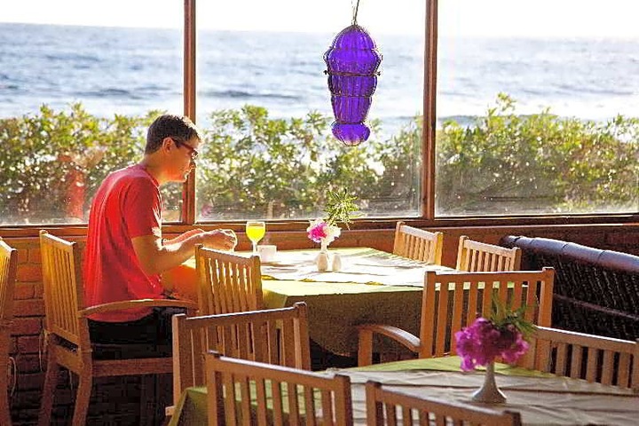 Coral Coast Hotel