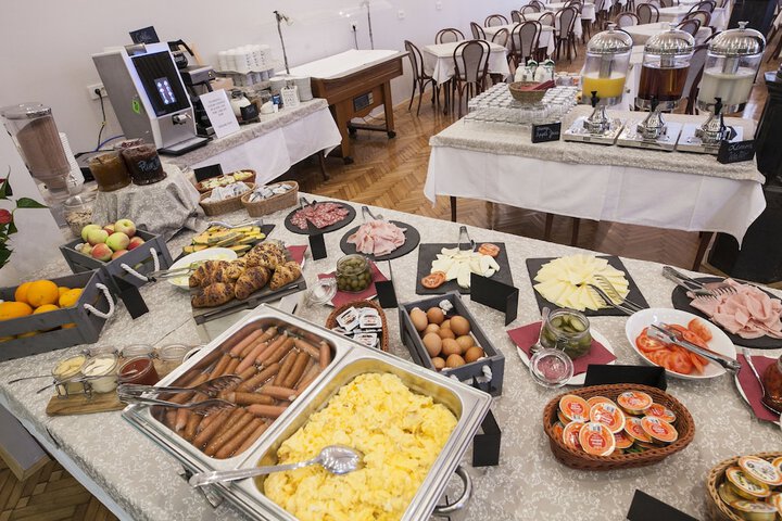 Breakfast/Coffee Service 19 of 20