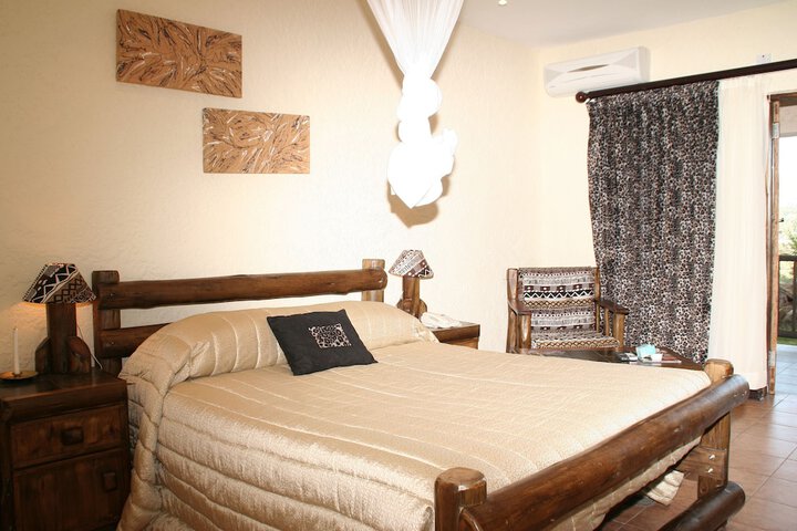 Room 11 of 30