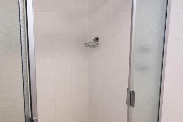 Room 14 of 24