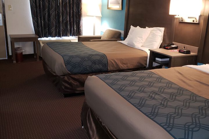 Room 6 of 26