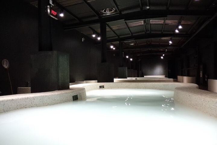 Spa 44 of 58