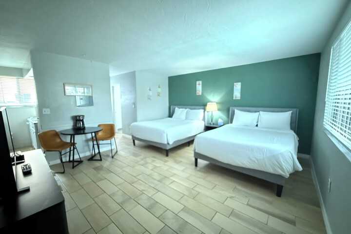 Room 34 of 62