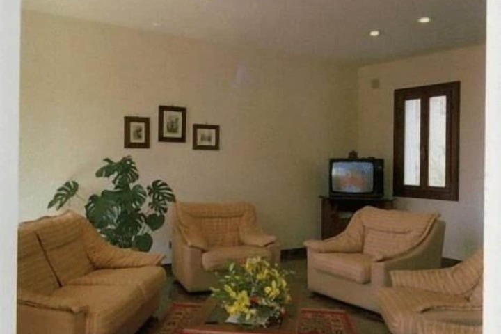 Room 5 of 21