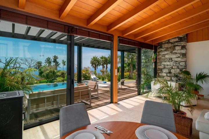 Terrace/Patio 6 of 15