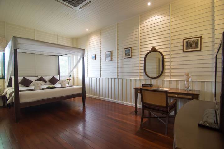 Room 29 of 145