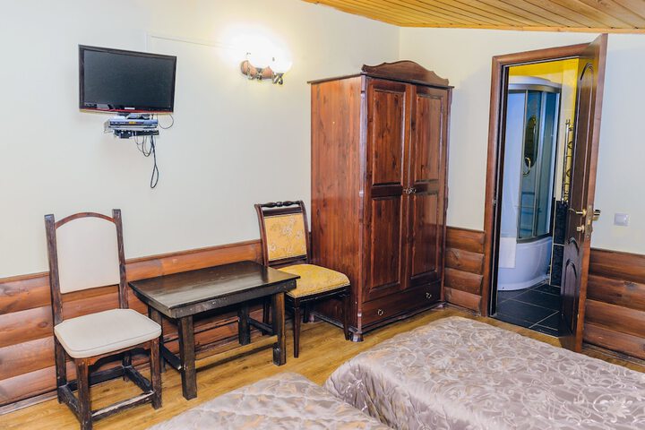Room 12 of 45