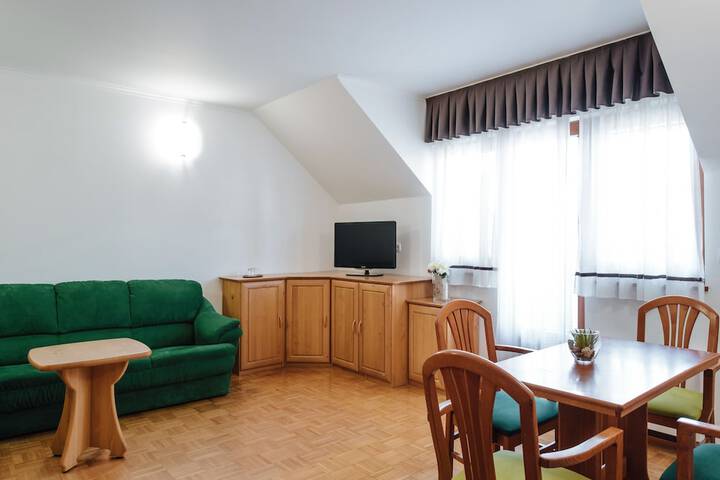 Room 15 of 39