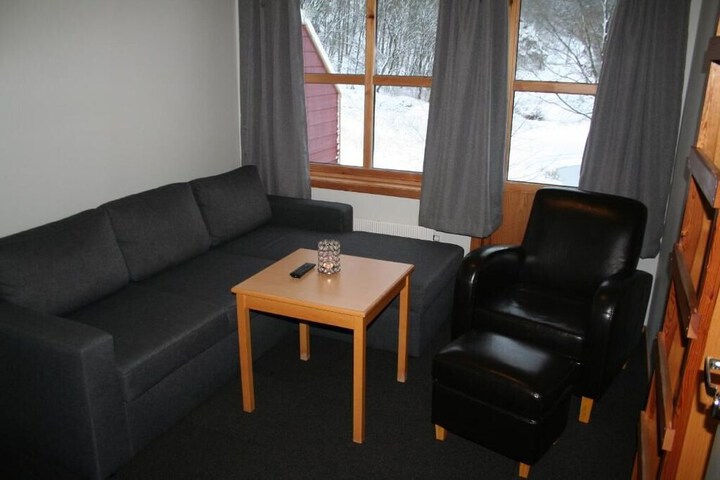 Room 7 of 27