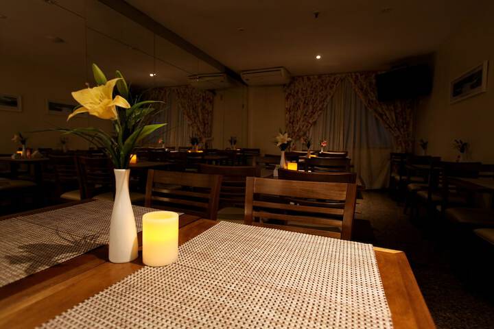 Dining 62 of 90