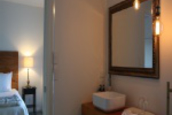 Room 193 of 204
