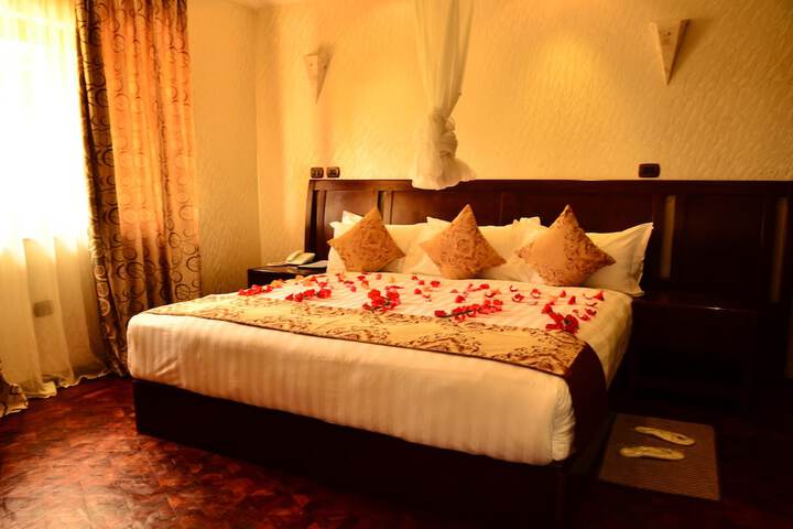 Room 6 of 7