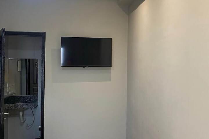 Room 15 of 23