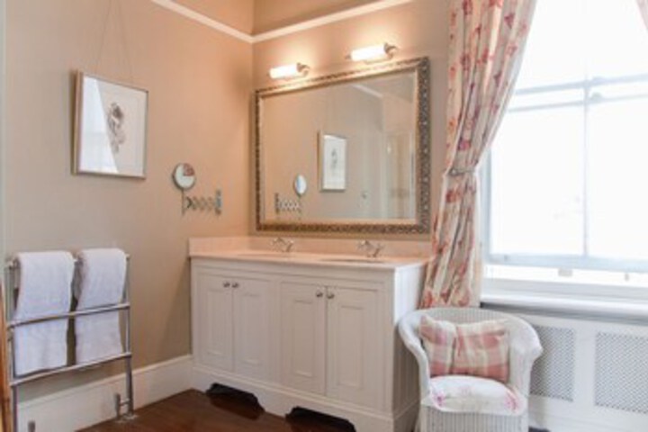 Room 5 of 26