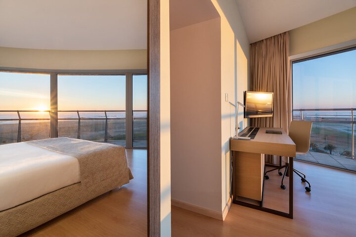 Room 18 of 78