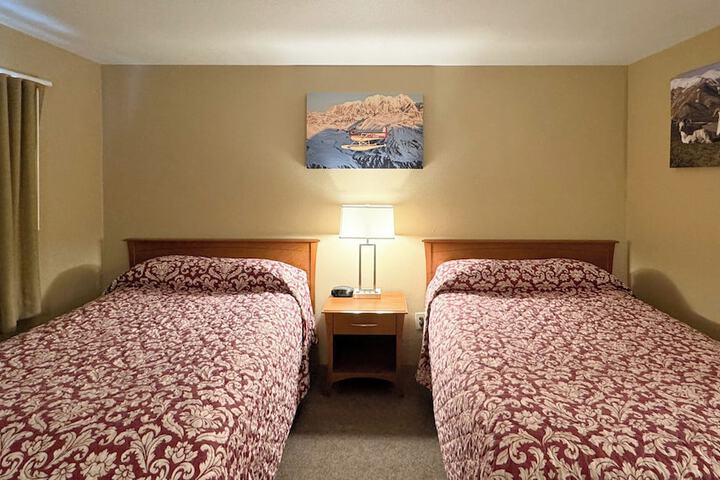 Room 17 of 43