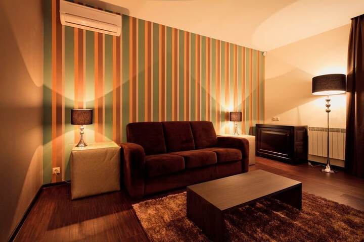Room 24 of 62