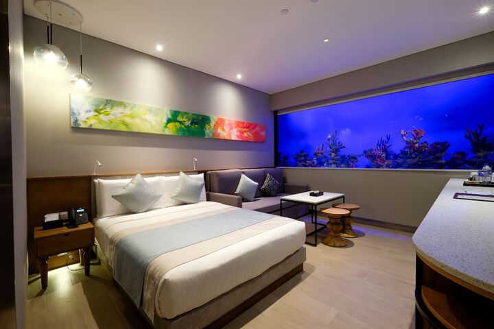 Room 91 of 204