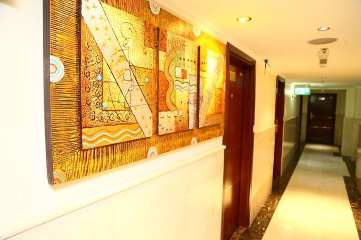Ballroom/Hall 48 of 56