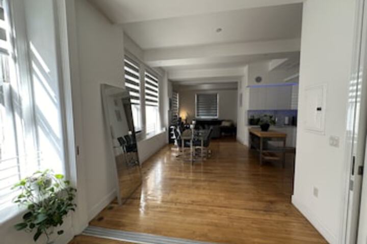 Room 202 of 516