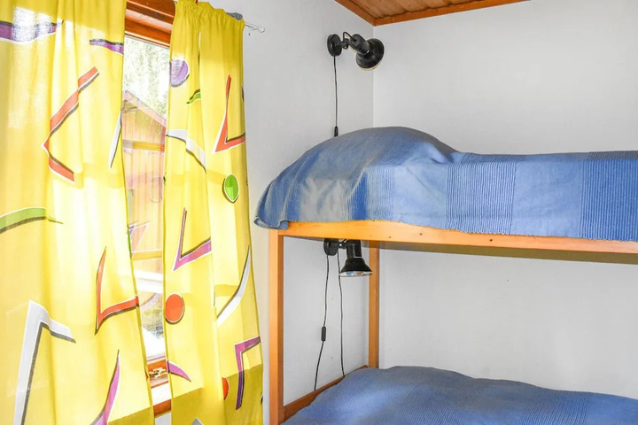 Room 4 of 15