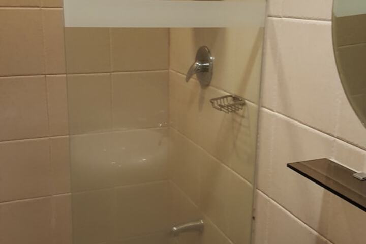 Room 32 of 44