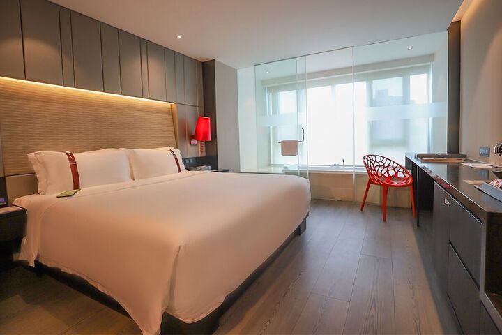 Room 5 of 55