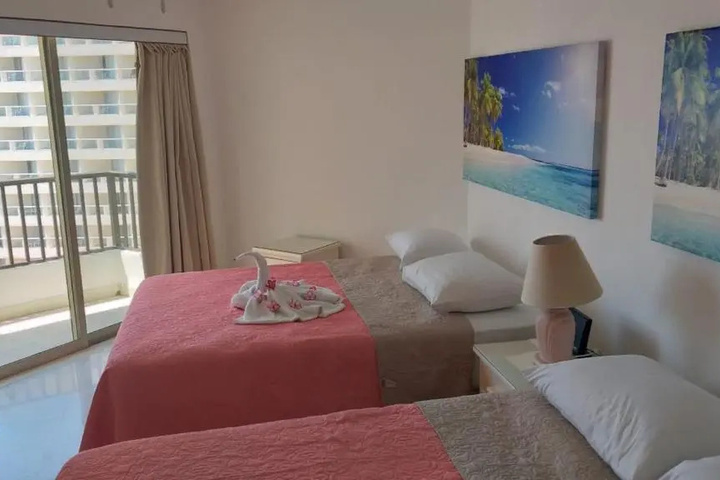 Room 2 of 12