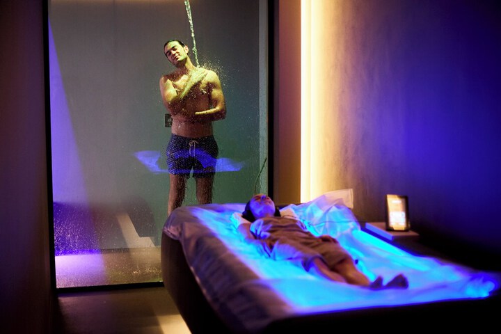Spa 284 of 301