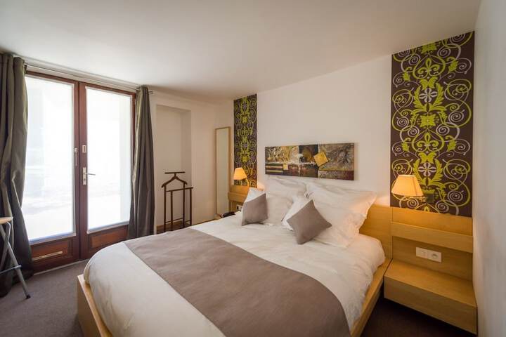 Room 4 of 56
