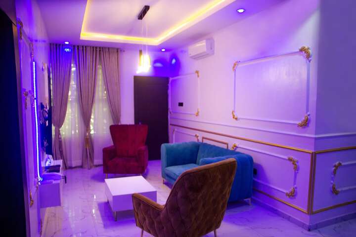 Room 17 of 24