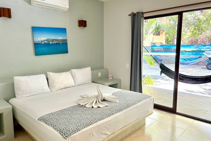 Room 4 of 24