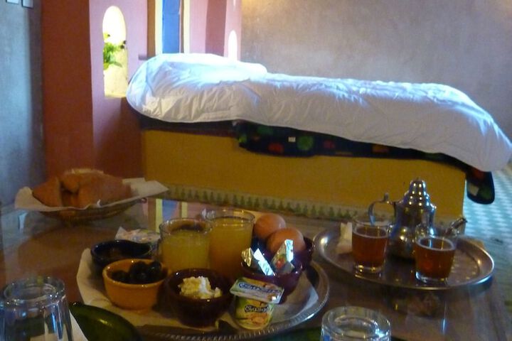 Room service - dining