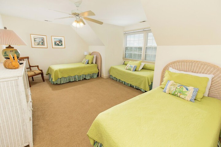 Room 356 of 759