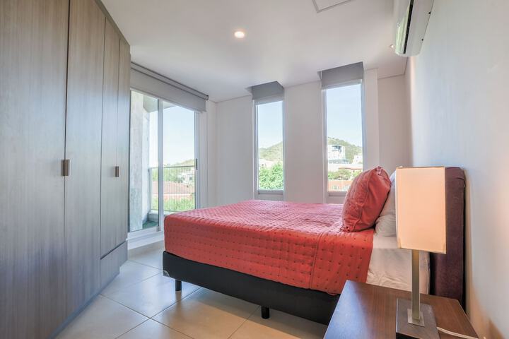 Room 51 of 270