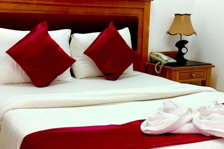 Savoy Inn Hotel