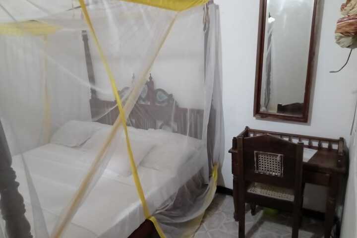 Room 5 of 39