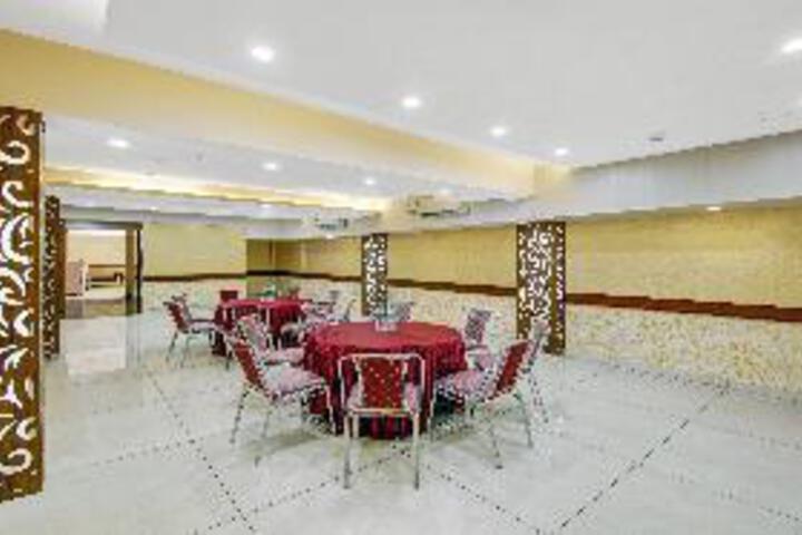 Ballroom/Hall 7 of 39