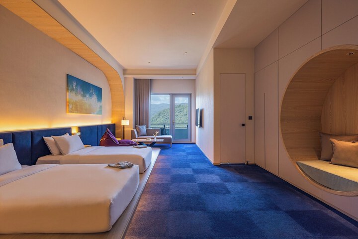 Room 37 of 88