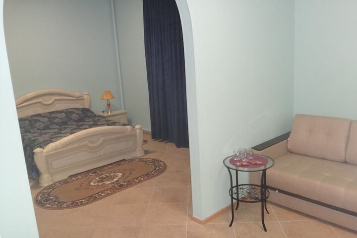 Room 9 of 99