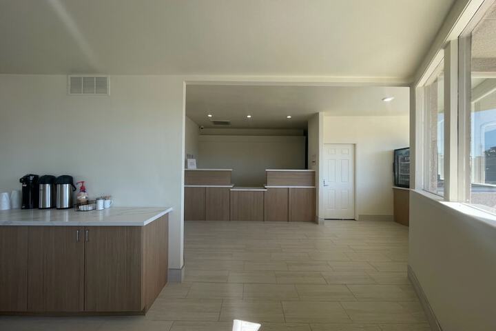 Hotel Interior 6 of 29