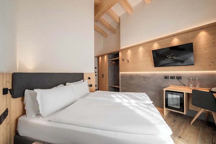 Room 8 of 49