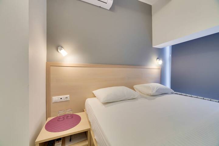 Room 5 of 22