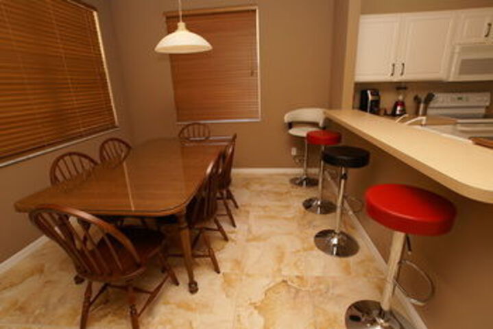 Room 21 of 36