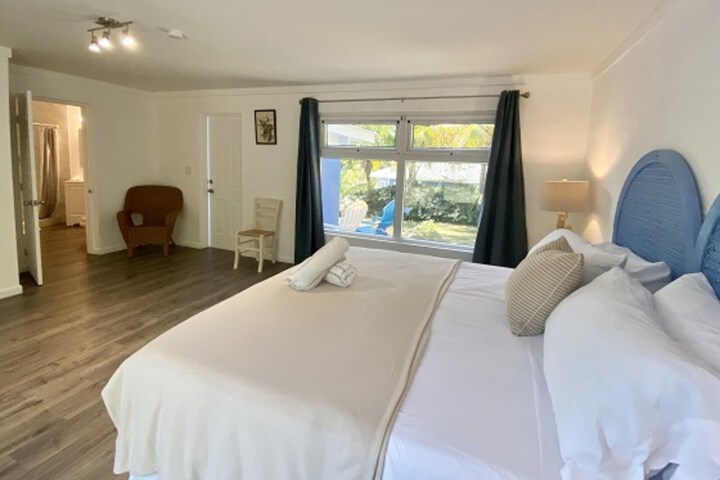 Room 5 of 69