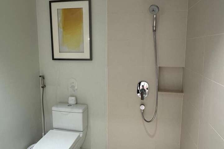 Room 9 of 17