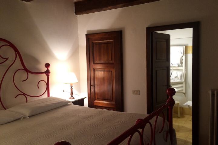 Room 13 of 85