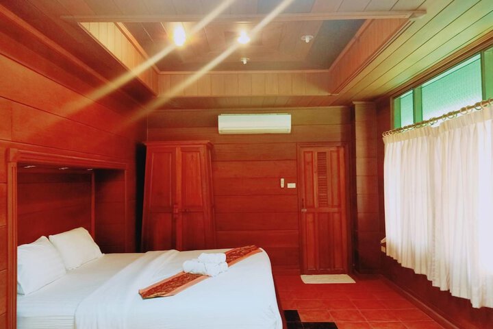Room 8 of 58