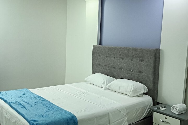 Room 20 of 40