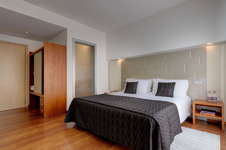 Room 14 of 68